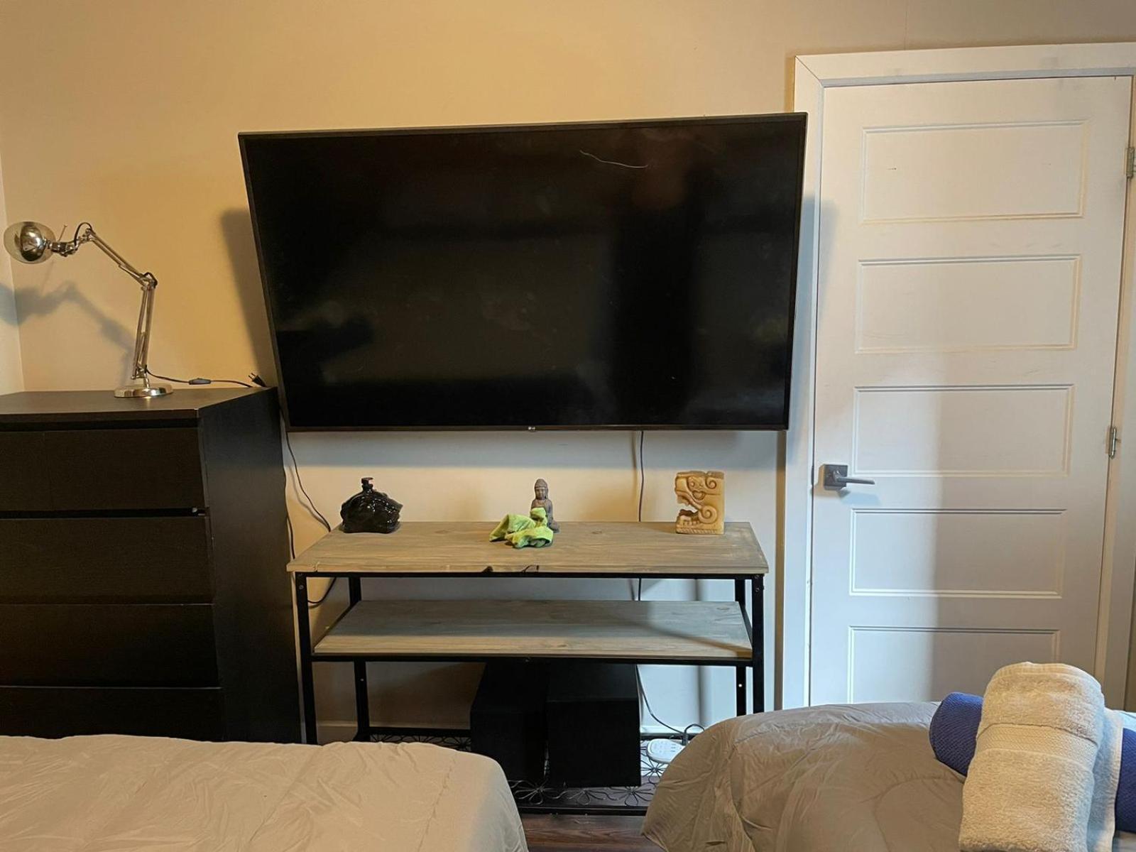 Apartment Cozy In The Heart Of Downtown Montreal